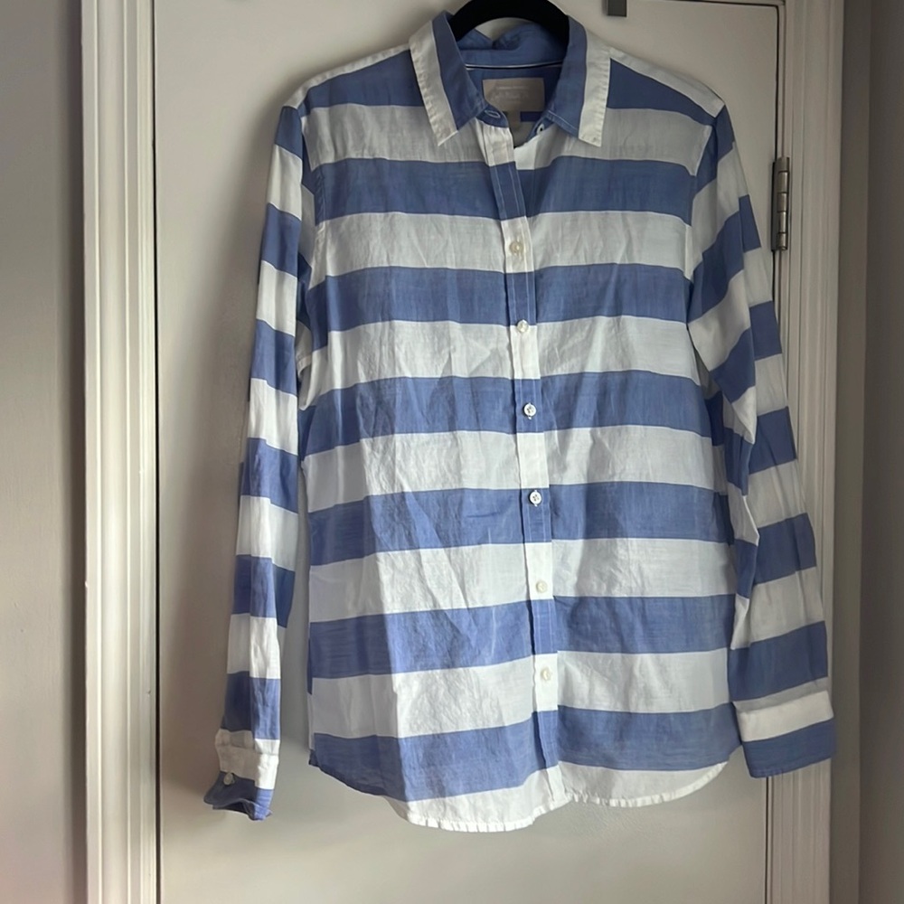 Banana Republic Soft Wash Button Down Shirt